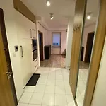 Lejlighed Spacious Apartment, Metro Gdansk, Zoliborz