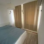 Spacious Apartment, Metro Gdansk, Zoliborz Warszawa