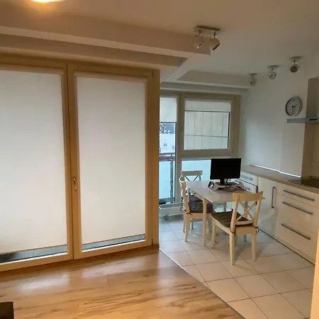 Spacious Apartment, Metro Gdansk, Zoliborz *
