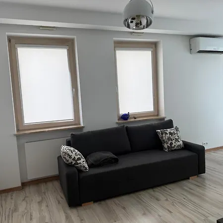 Spacious Apartment, Metro Gdansk, Zoliborz