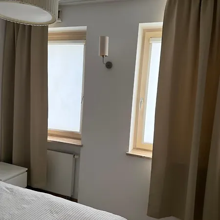 Spacious Apartment, Metro Gdansk, Zoliborz Apartman Varsó