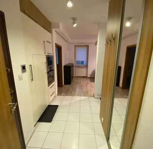 Lejlighed Spacious Apartment, Metro Gdansk, Zoliborz